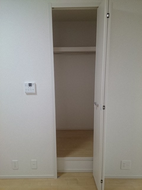  ベストウォール篠原