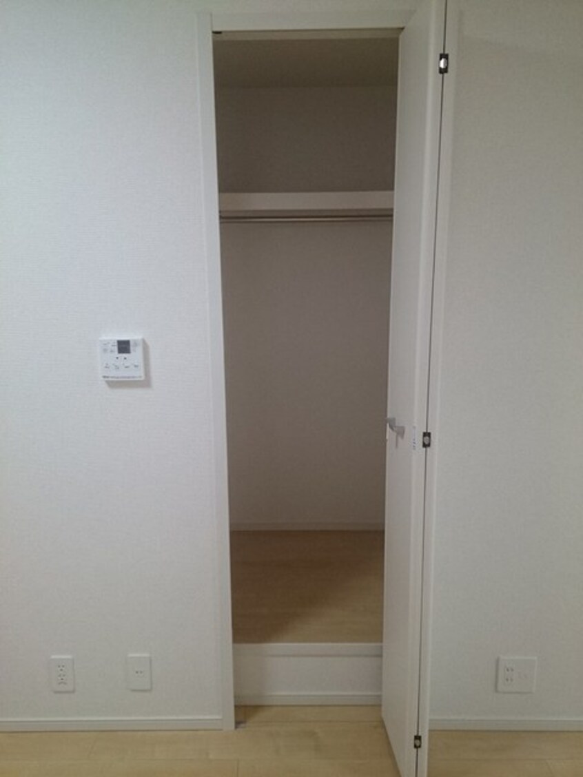  ベストウォール篠原