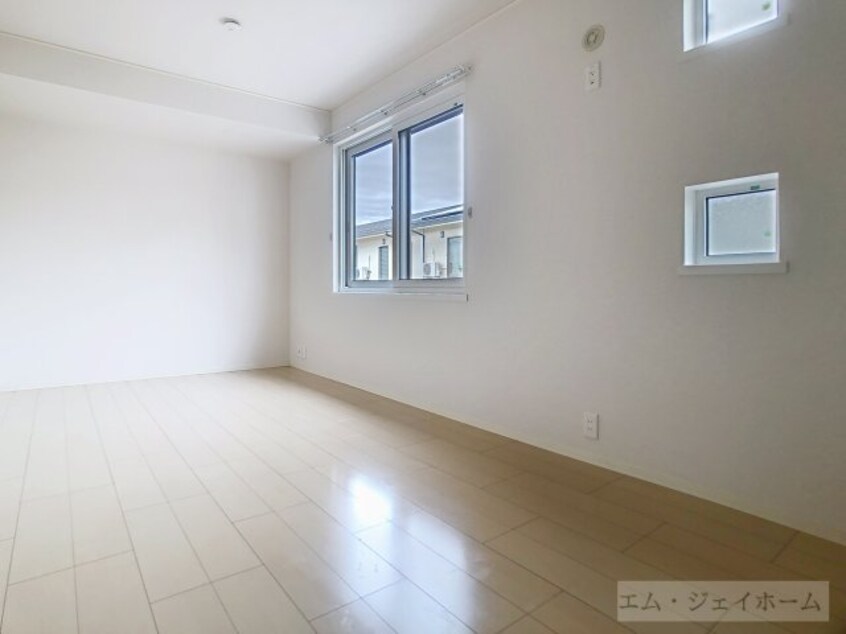  ソーラーＱ．Ｂ．Ｔ．