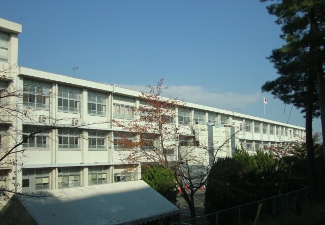 高等学校/高等専門学校まで600m※滋賀県立大津清陵高等学校 ヴィラナリー石山寺Ⅱ