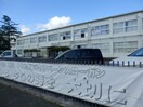 中学校/中等教育学校まで600m※高島市立安曇川中学校 グレイオーク