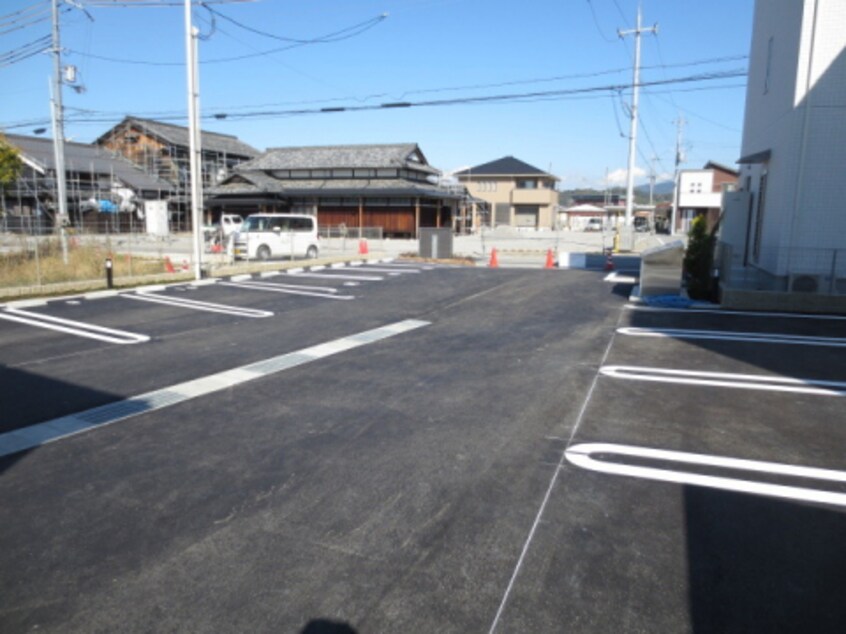  エーリ・フノマージュ