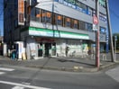 コンビニまで84m※ファミリーマート　大津京駅前店 Ｓｔａ．Ｐｌｕｓ　ｗａｎ