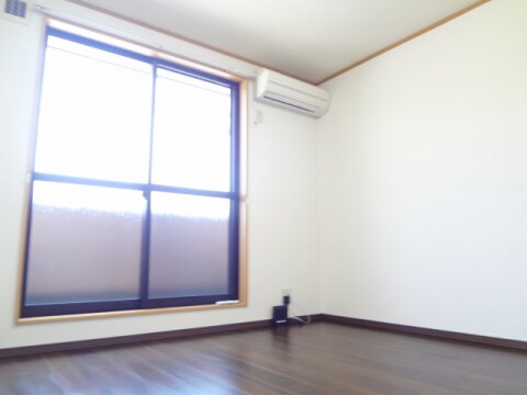  山東アパート１