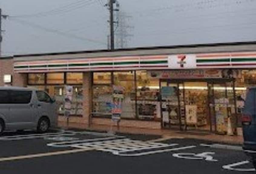 コンビニまで300m※セブン－イレブン　野洲妙光寺店 アヴニールタカラ