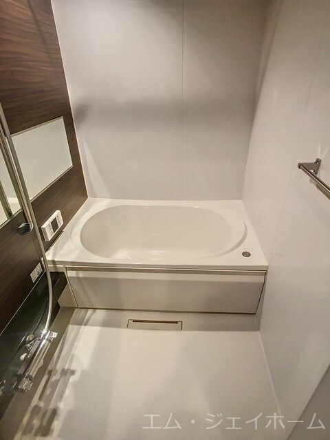  シャーメゾン　宇賀野