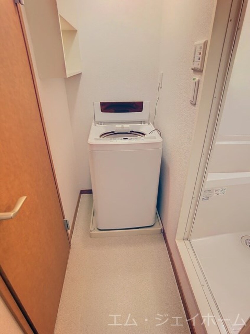  エイペックス彦根東沼波