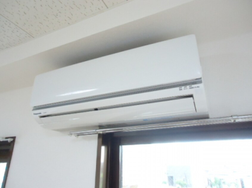  シャトル弐番館