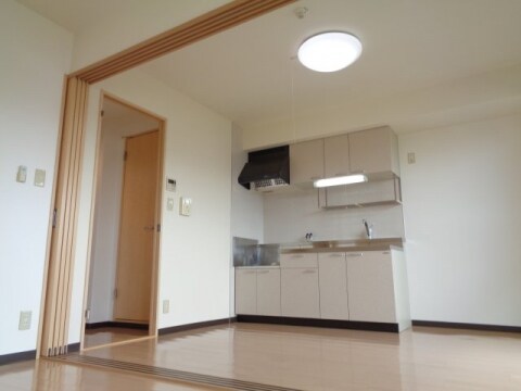  レジデンス・ジャパン３