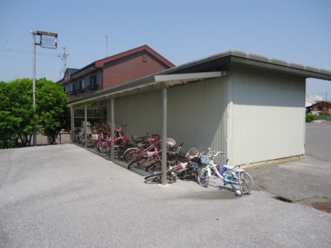  ファミール伊藤