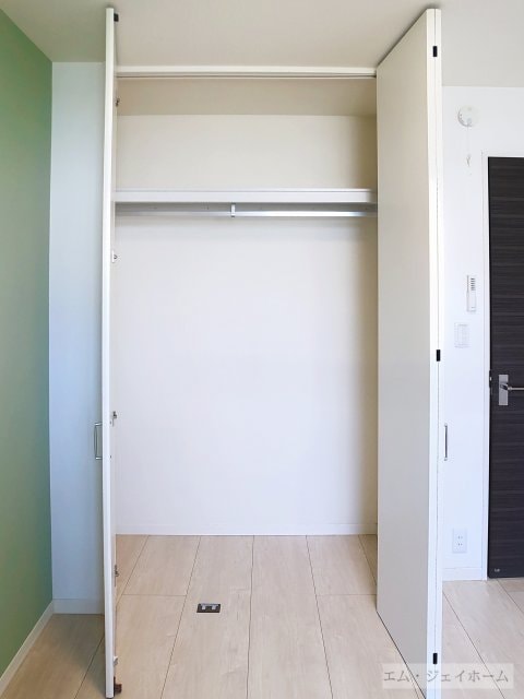  シャーメゾン　オーヴェスト