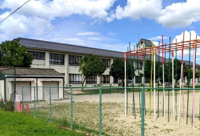 小学校まで2872m※竜王町立竜王西小学校 リクソーレⅡ