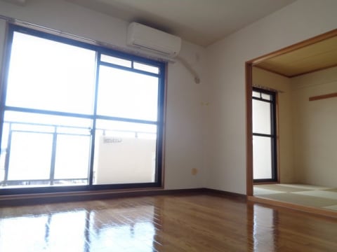  コスミックルーム21