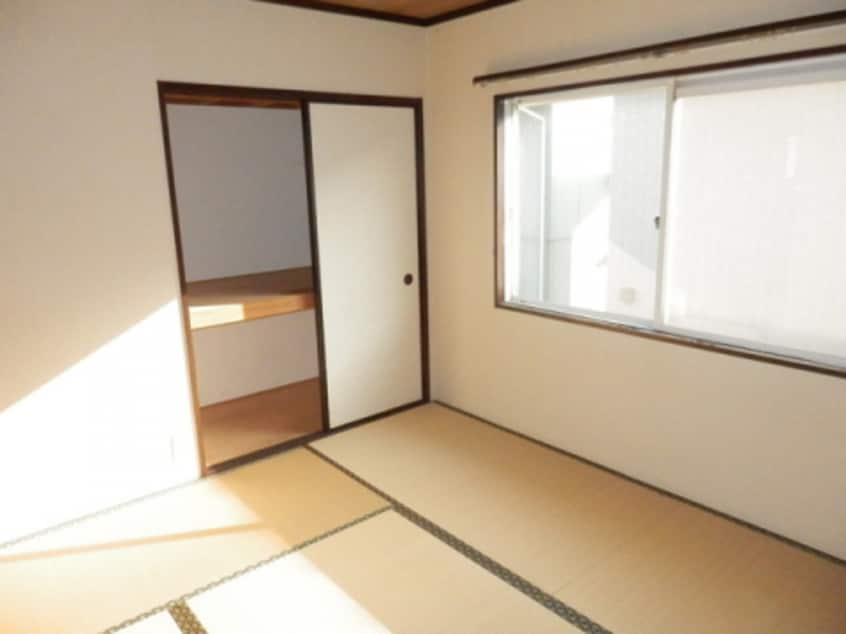  メゾンファミールA