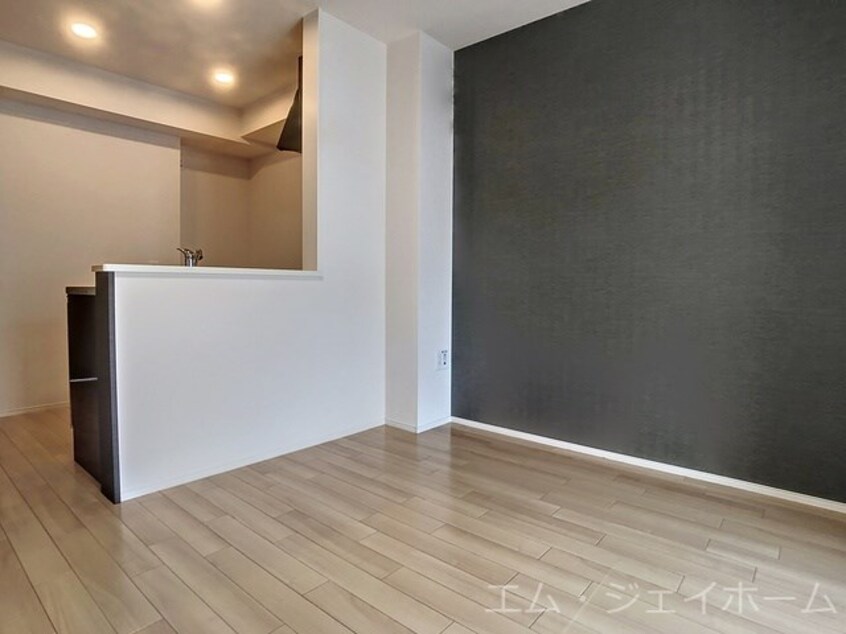  グランドソレーユⅡ番館