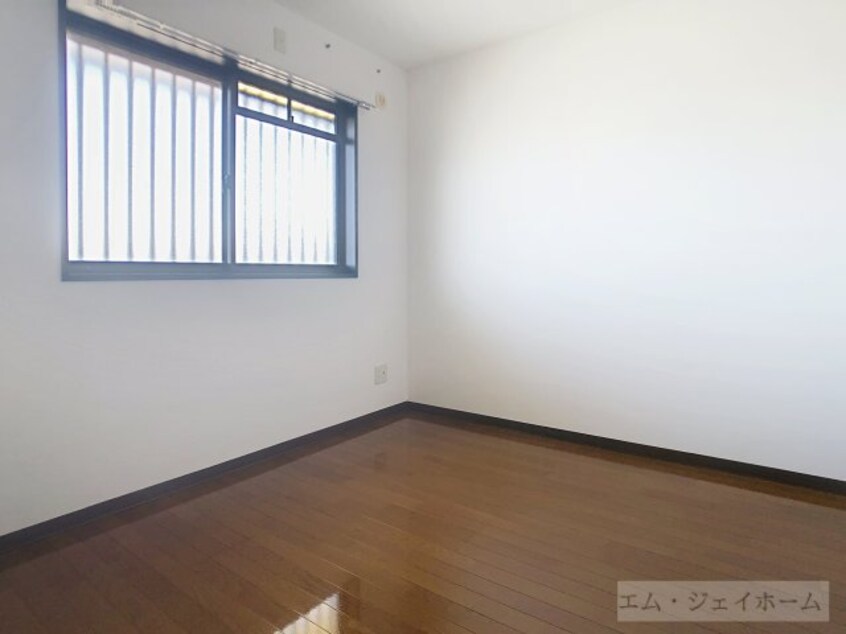  エルミナコート八日市