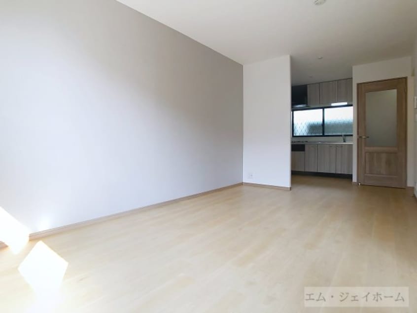  メゾンびわこ大橋