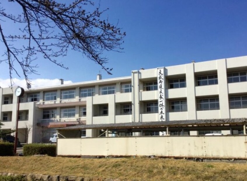 高等学校/高等専門学校まで1397m※滋賀県立高島高等学校 今津町弘川O邸