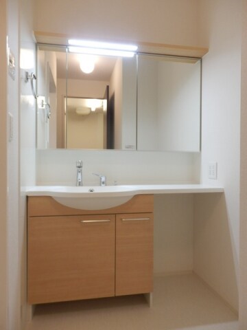  シャーロット壱番館