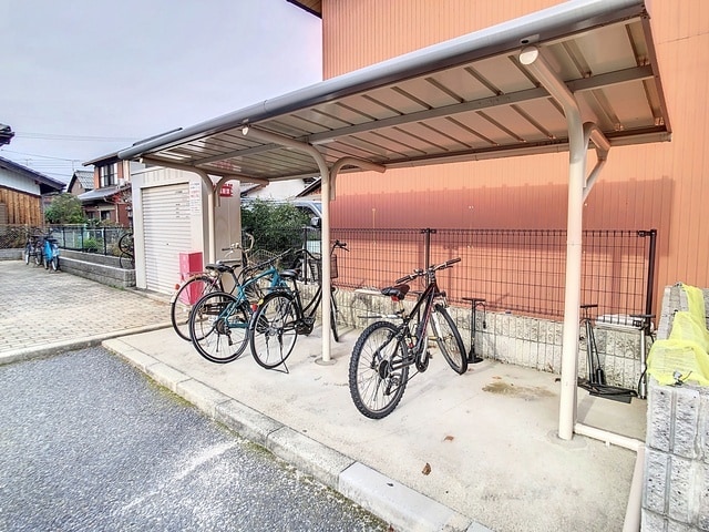  エイペックス彦根芹橋