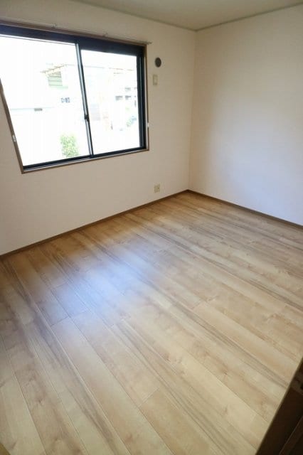  グリーンタウン杉原　E棟