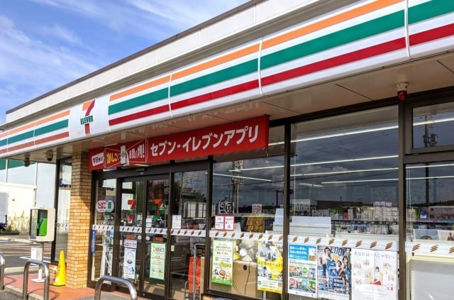 コンビニまで4500m※セブン－イレブン　土山町市場店 レフレール