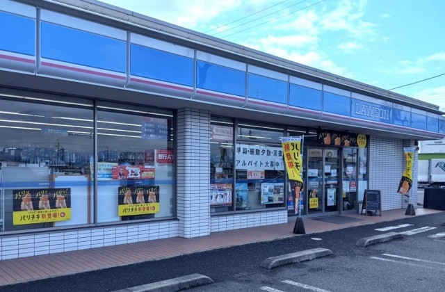 コンビニまで100m※ローソン　国道辻店 Gran Felicia