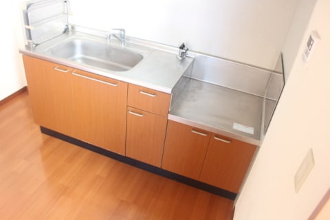  シャーメゾン　リーリエ