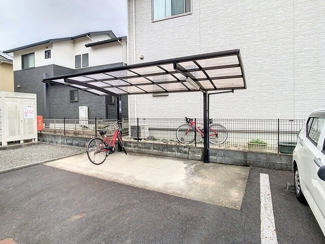  シャーメゾン　リーリエ