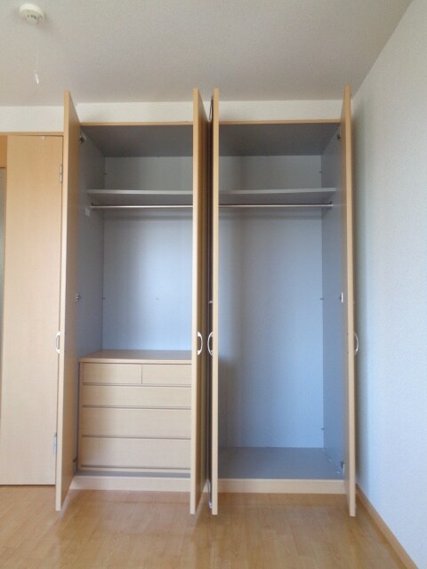  GRANDIR THREE ONE