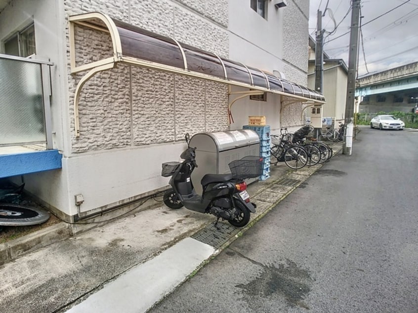  クレセール里内