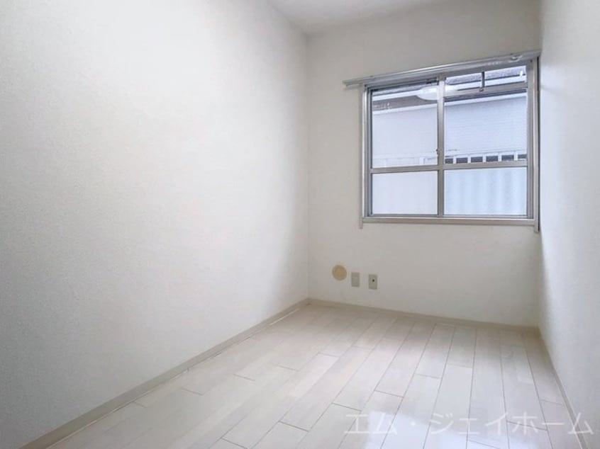  クレセール里内