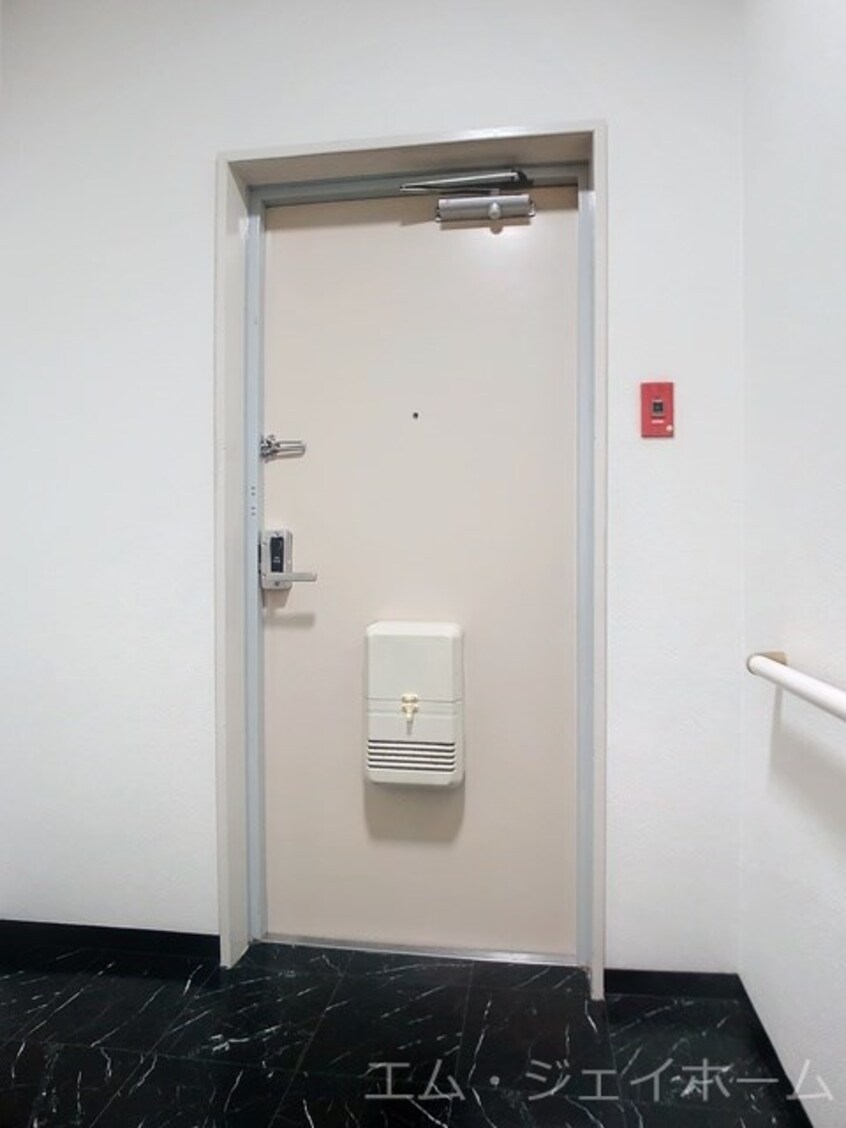  クレセール里内