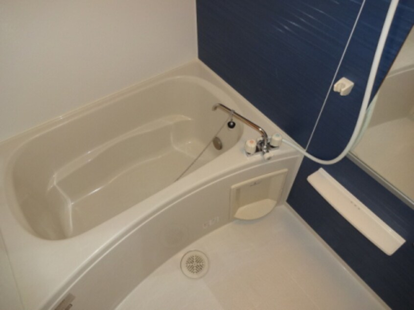  ボンヌ　ジュルネ