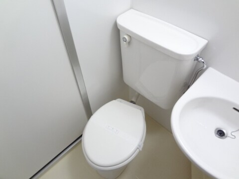  山東アパート１