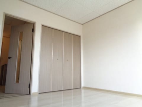  エストヴィラージュⅡ