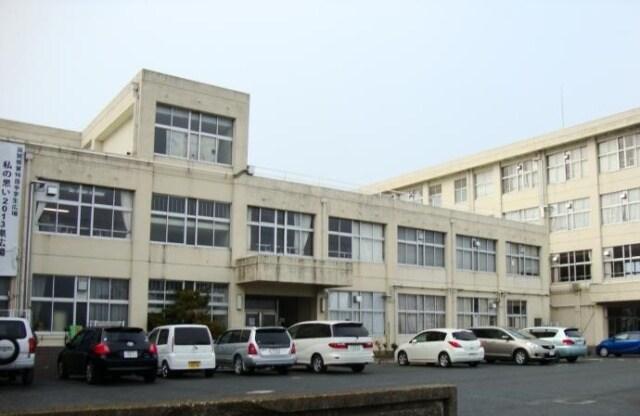 中学校/中等教育学校まで1600m※草津市立新堂中学校 ブランコカメーリア