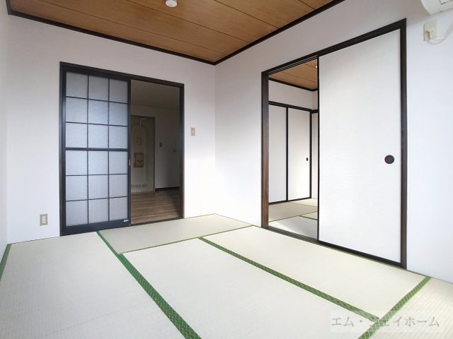  ハイツアカツキ