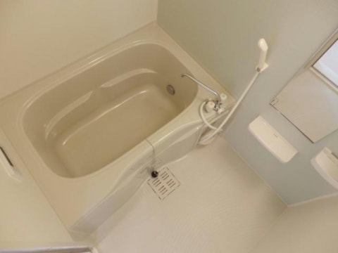  メルシーガーデン坂本