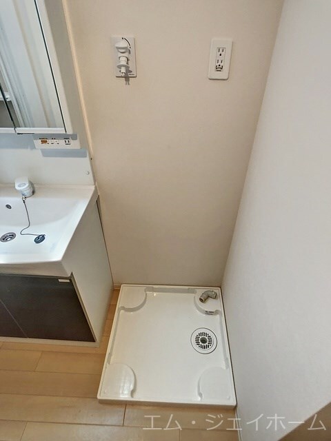  グランドソレーユⅡ番館