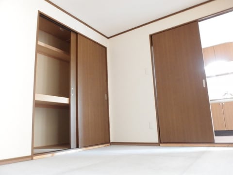  ファミール北川