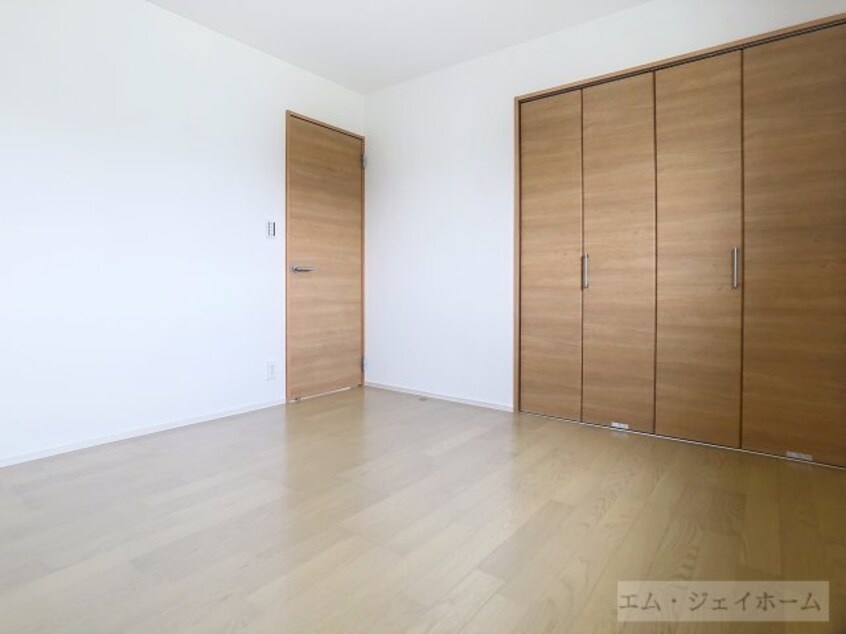  クレスト大堀