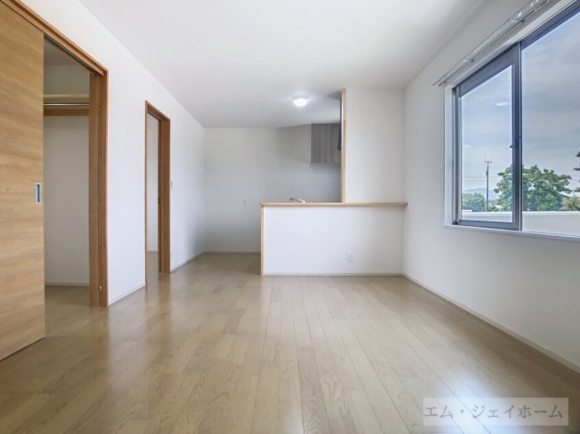  クレスト大堀