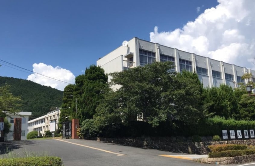 高等学校/高等専門学校まで2000m※滋賀県立大津商業高等学校 サンテ　メゾン　ヤナガワ