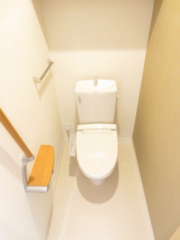  アトリエール駅東