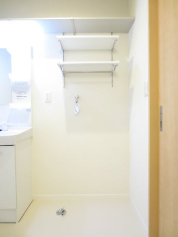  アトリエール駅東