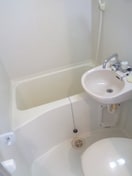  レジデンス岡本