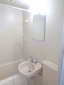  レジデンス岡本