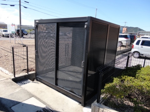  サンローズ　Ａ棟