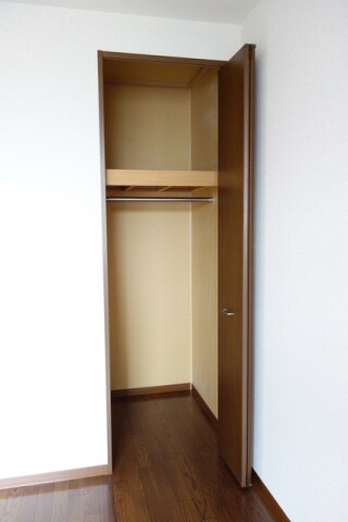  ファミールコート